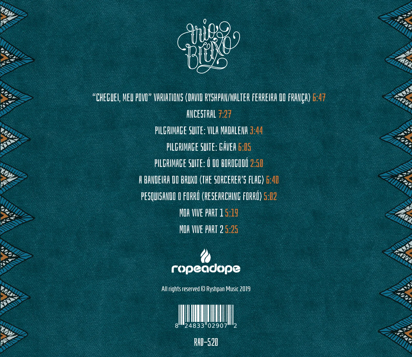 Trio Bruxo back cover with track listing and triangular border